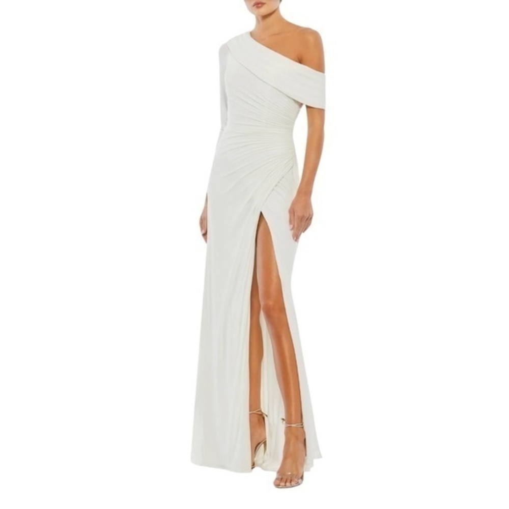 Mac Duggal Ruched Jersey Drop Shoulder Foldover Gown in White Size 14 NWT